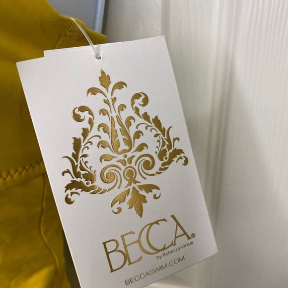 Becca Virtue Sadie One Shoulder One Piece Yellow size Medium - Picture 6 of 9